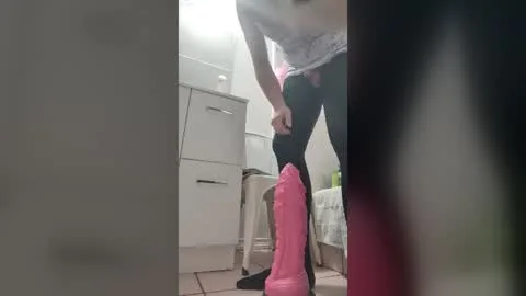 Poză cu sissybbwlover